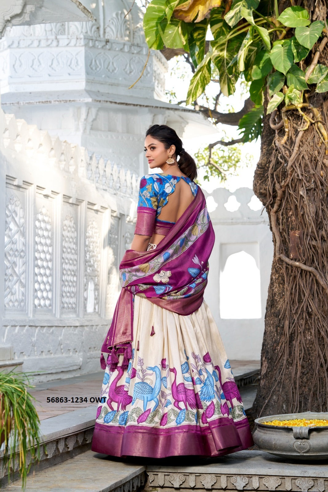 🌸 ANUSHA – Semi-Stitched Floral Print Lehenga Set 🌸